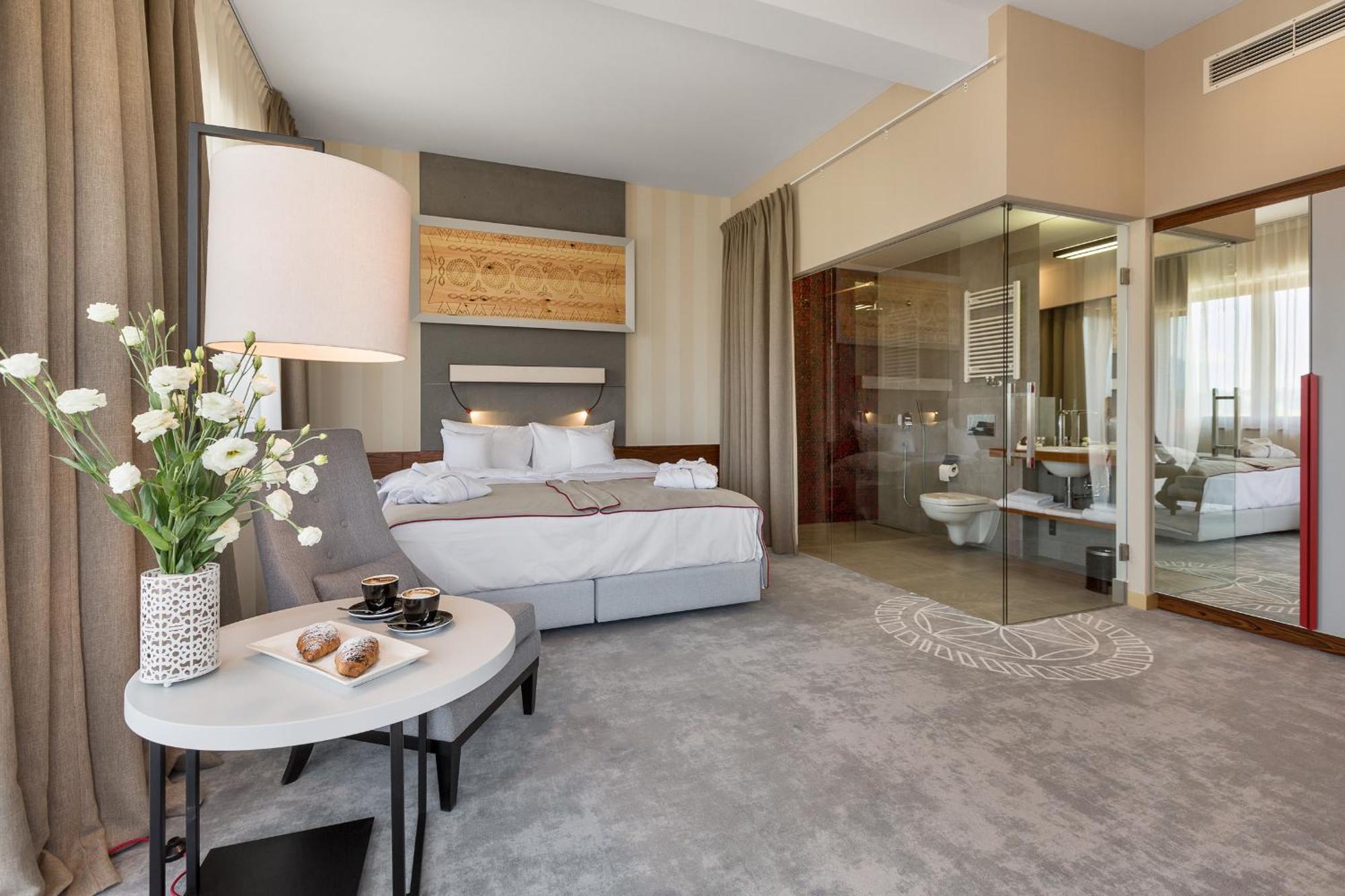Hotel Kopieniec Fizjo- Med & Spa ムジャシフレ エクステリア 写真