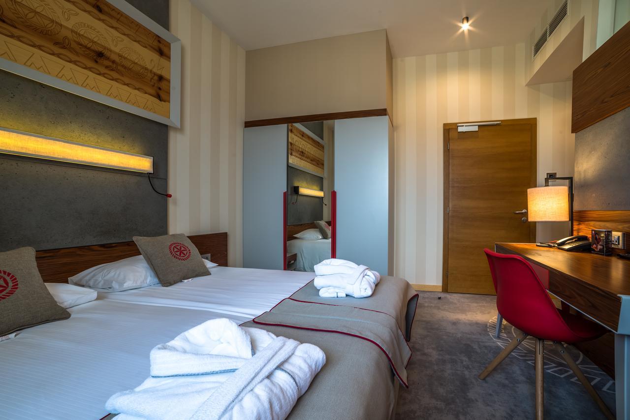 Hotel Kopieniec Fizjo- Med & Spa ムジャシフレ エクステリア 写真